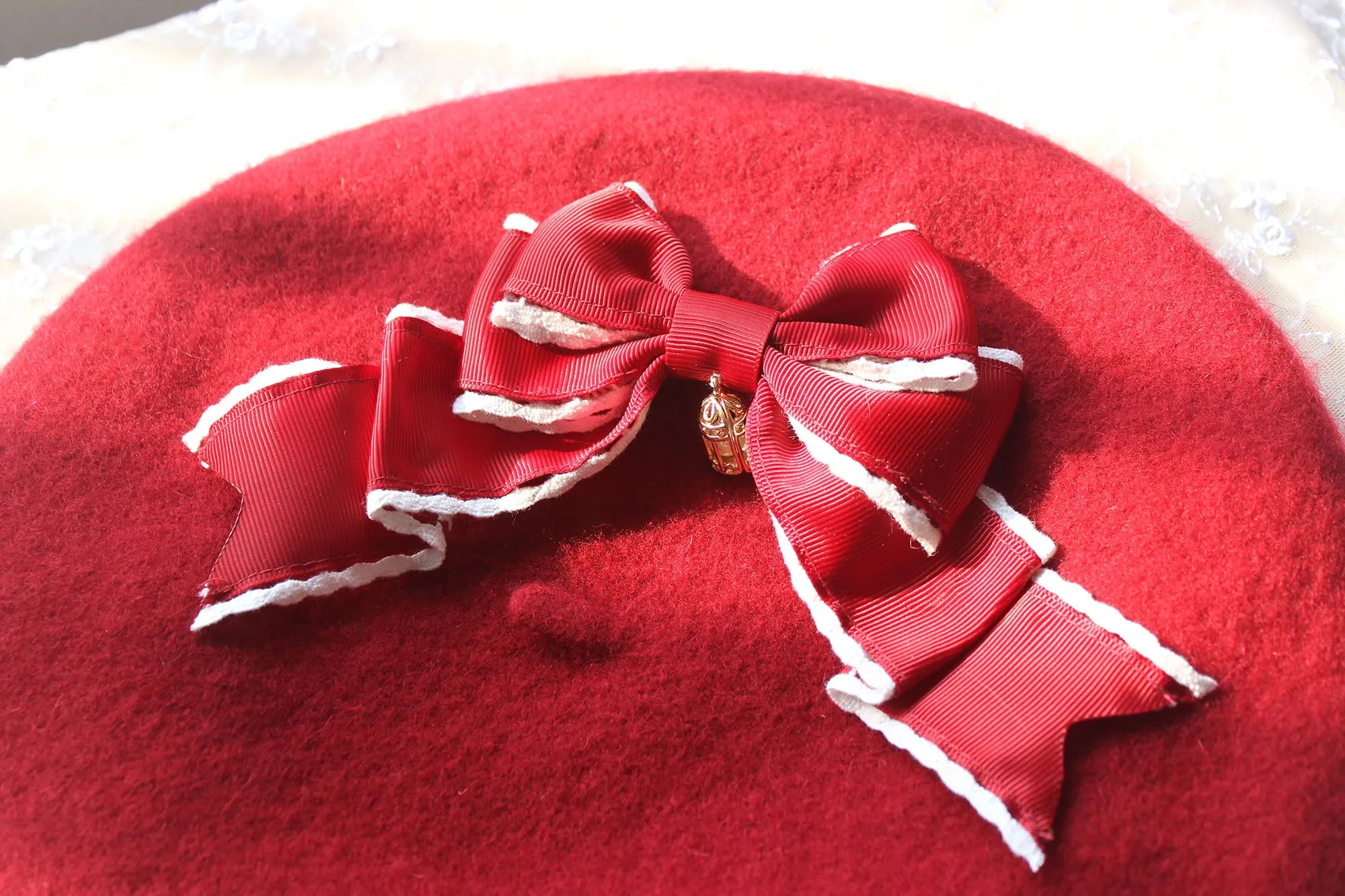 Birdcage Ribbon Beret