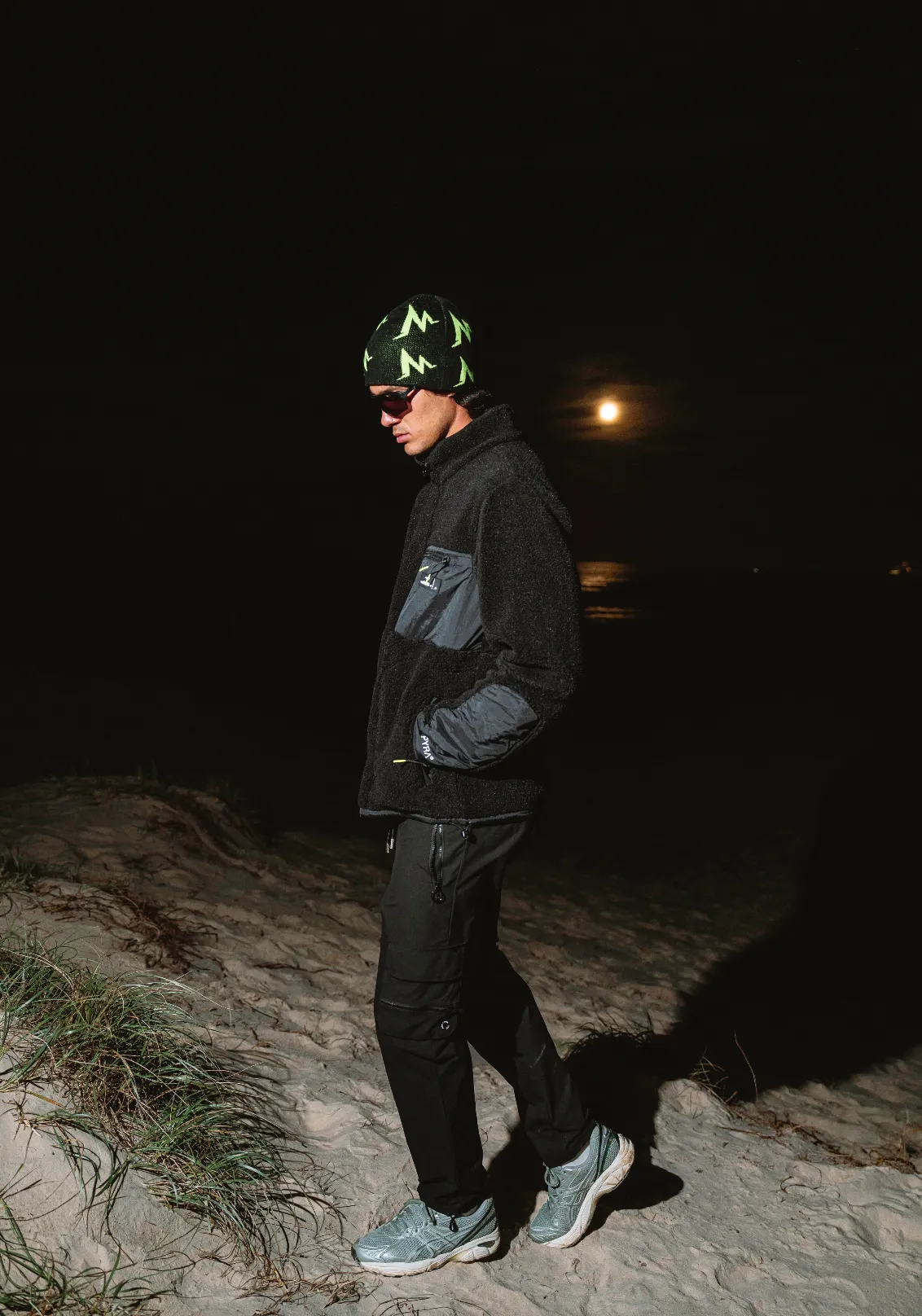 MT LOGO BEANIE- BLACK / VOLT